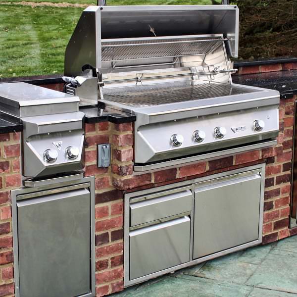 White Outdoor Kitchen Project